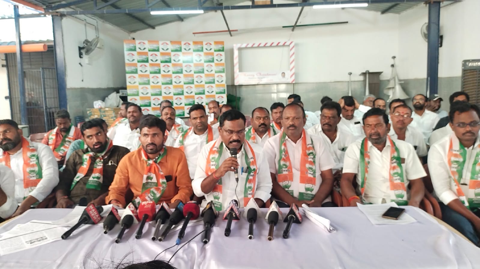 Karimnagar news” ఎమ్మెల్యే కవ్వంపల్లి పై రసమయి తప్పుడు ఆరోపణలు..