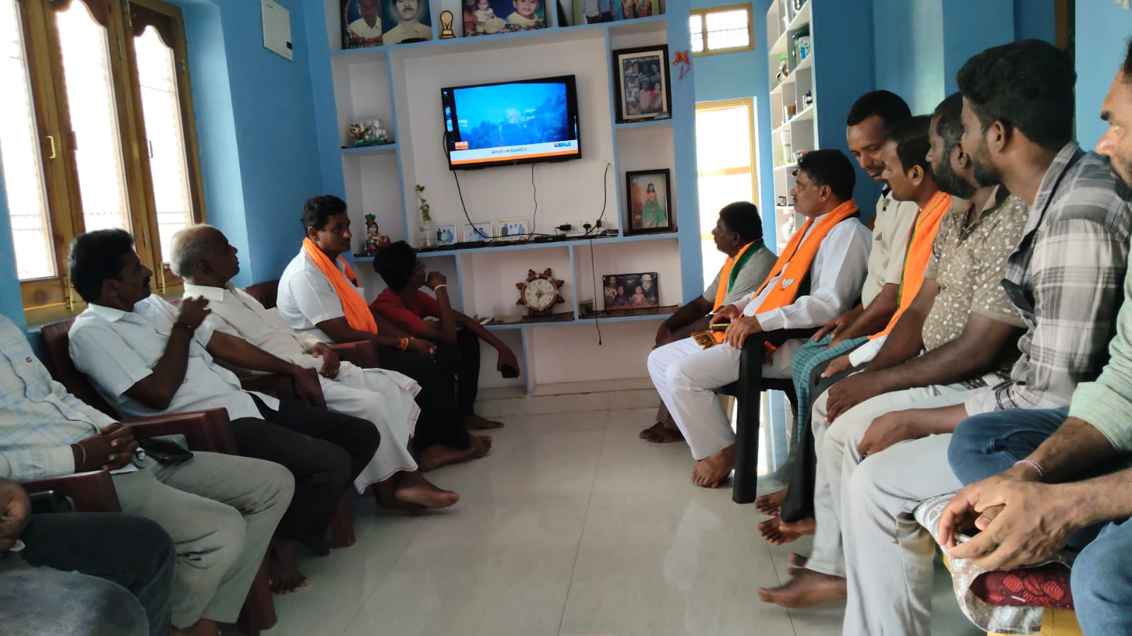 Man-ki-Baat” కొత్తగట్టులో మన్ కి బాత్ కార్యక్రమం వీక్షించిన బీజేపీ జిల్లా నాయకులు