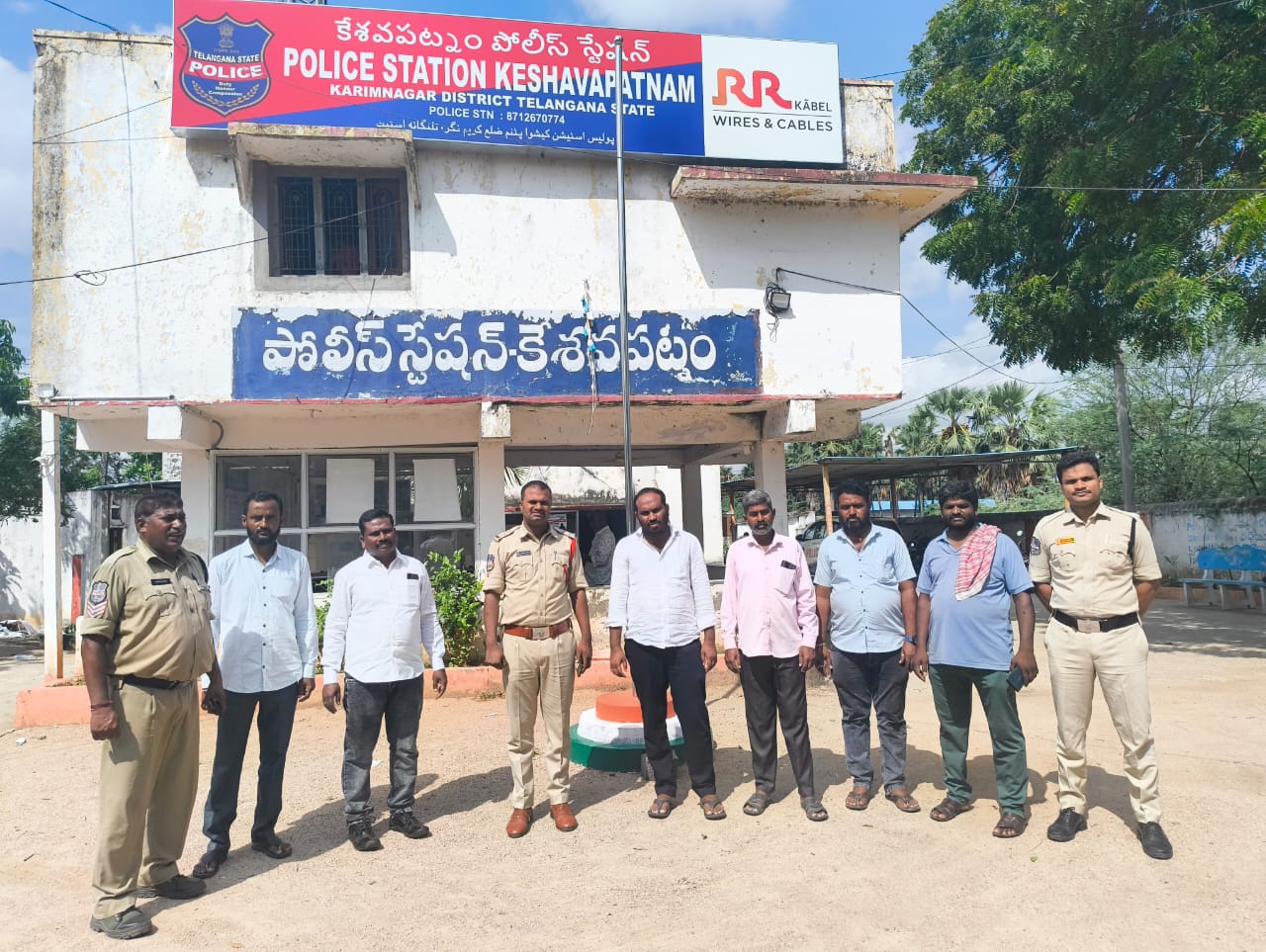 Auto Drivers” హామీలు నెర‌వేర్చాలి : మండ‌ల అధ్య‌క్షుడు కిషోర్