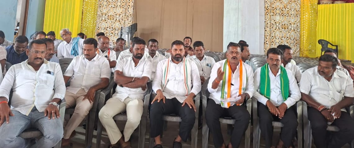 congress”శిలాఫలకాలపై మోజే తప్ప ఇళ్లు కట్టలేదు” – రసమయి ఆరోపణలపై కాంగ్రెస్ నేతల వ్యతిరేకత