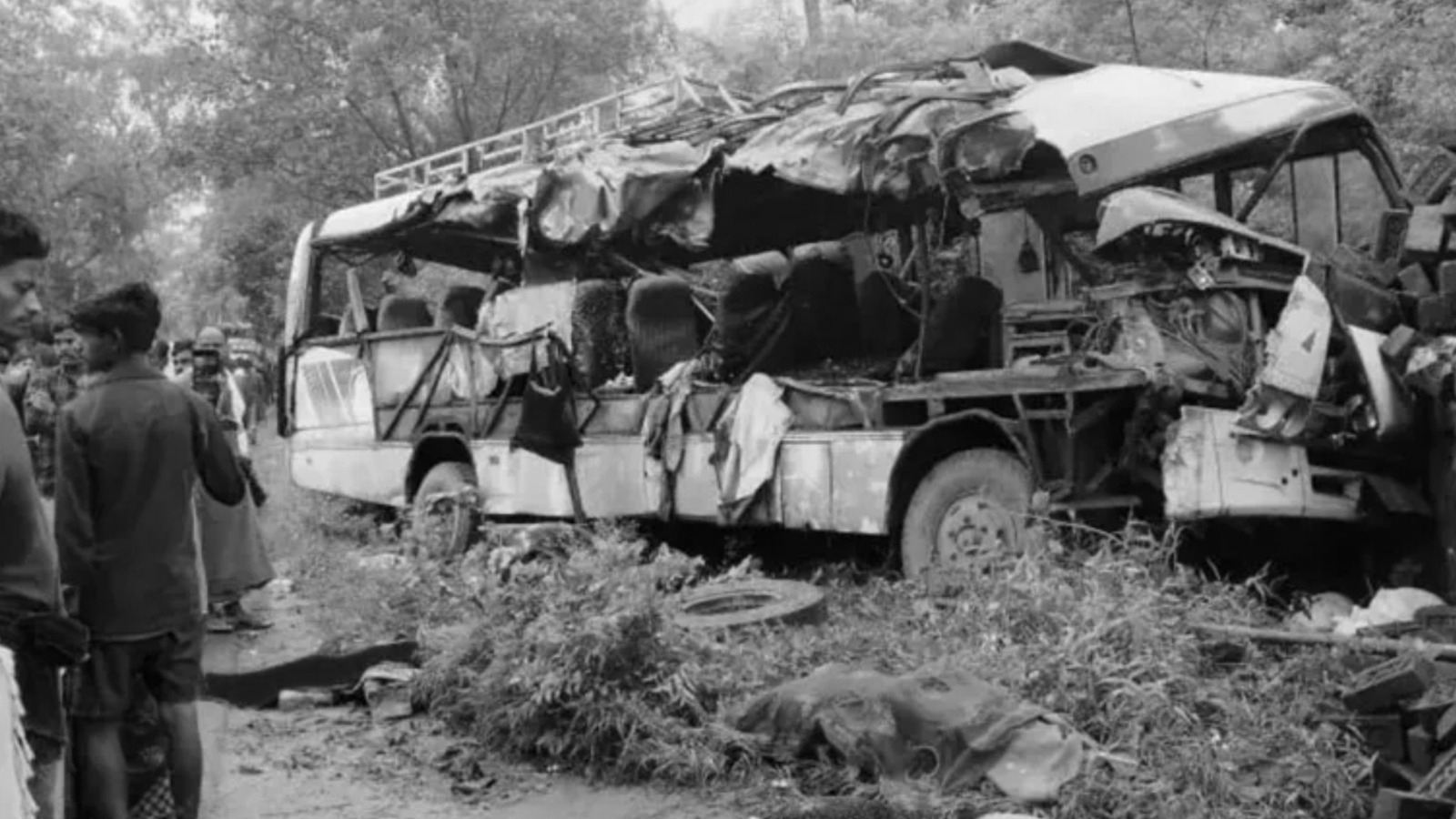 Bus Truck Accident” ఝార్ఖండ్‌లో ఘోర రోడ్డు ప్రమాదం: 18 మంది  మృతి, పలువురికి గాయాలు
