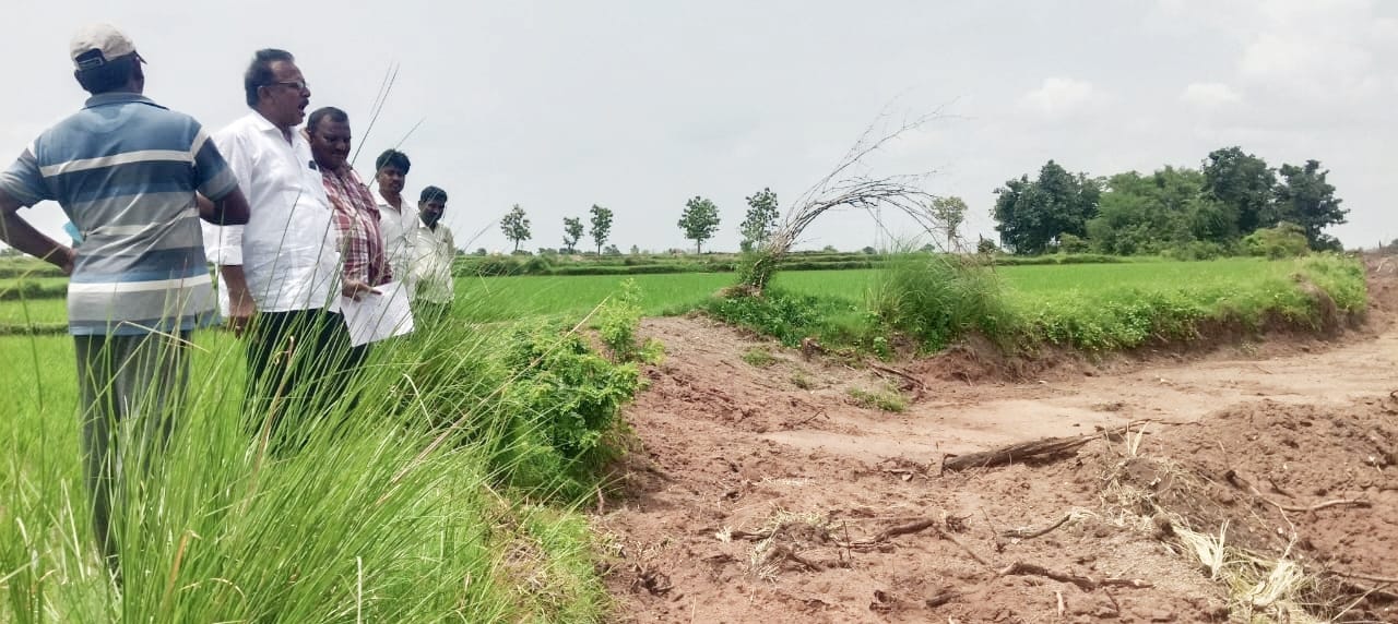 Ammavari Kunta”అమ్మవారి కుంటను కాపాడతాం: ఎస్సారెస్పీ ఏఈ గంగాధర్