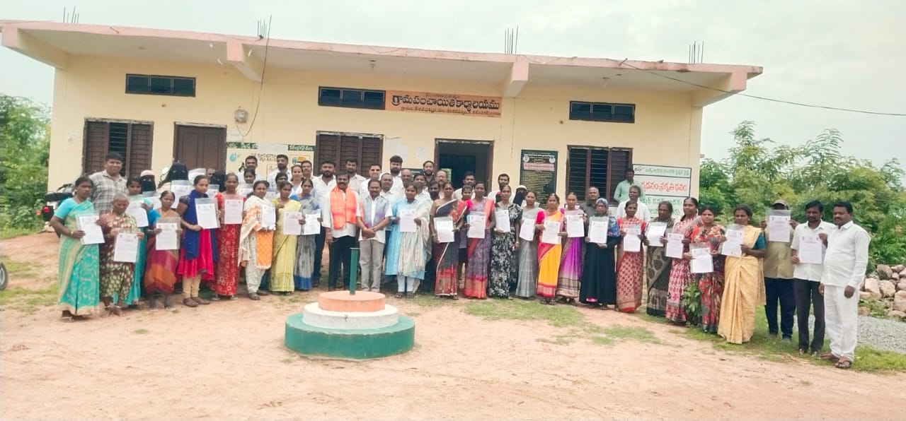 Indiramma houses”  అర్హులందరికీ ఇందిరమ్మ ఇండ్లు   తప్పుడు ప్రచారాలను నమ్మవద్దు