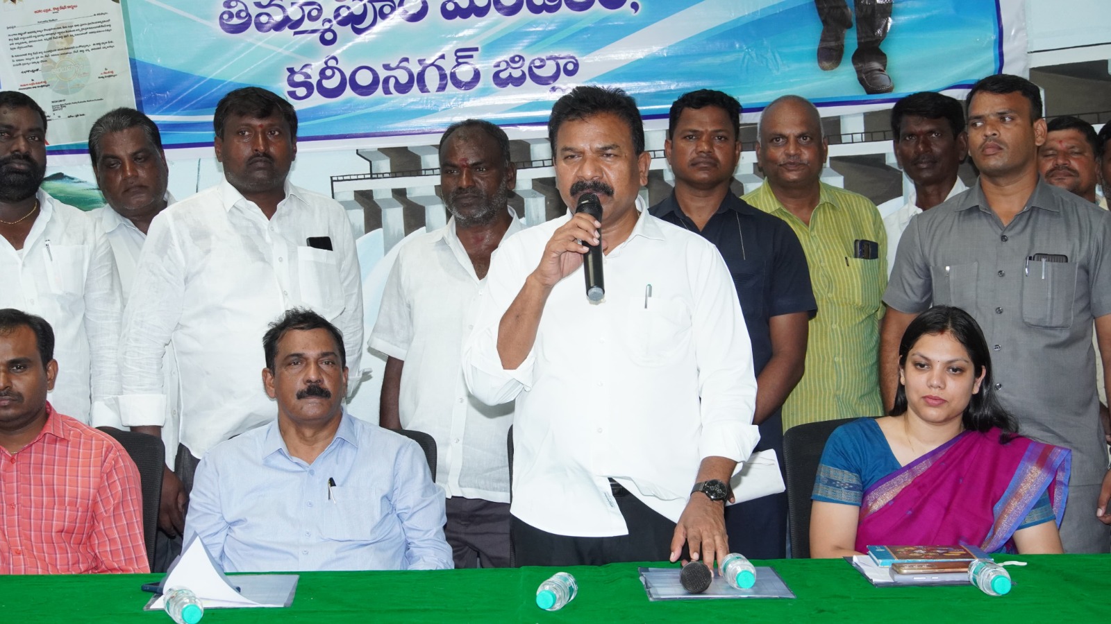 New Ration Cards” మాటకు కట్టుబడే కొత్త రేషన్ కార్డుల పంపిణీ..