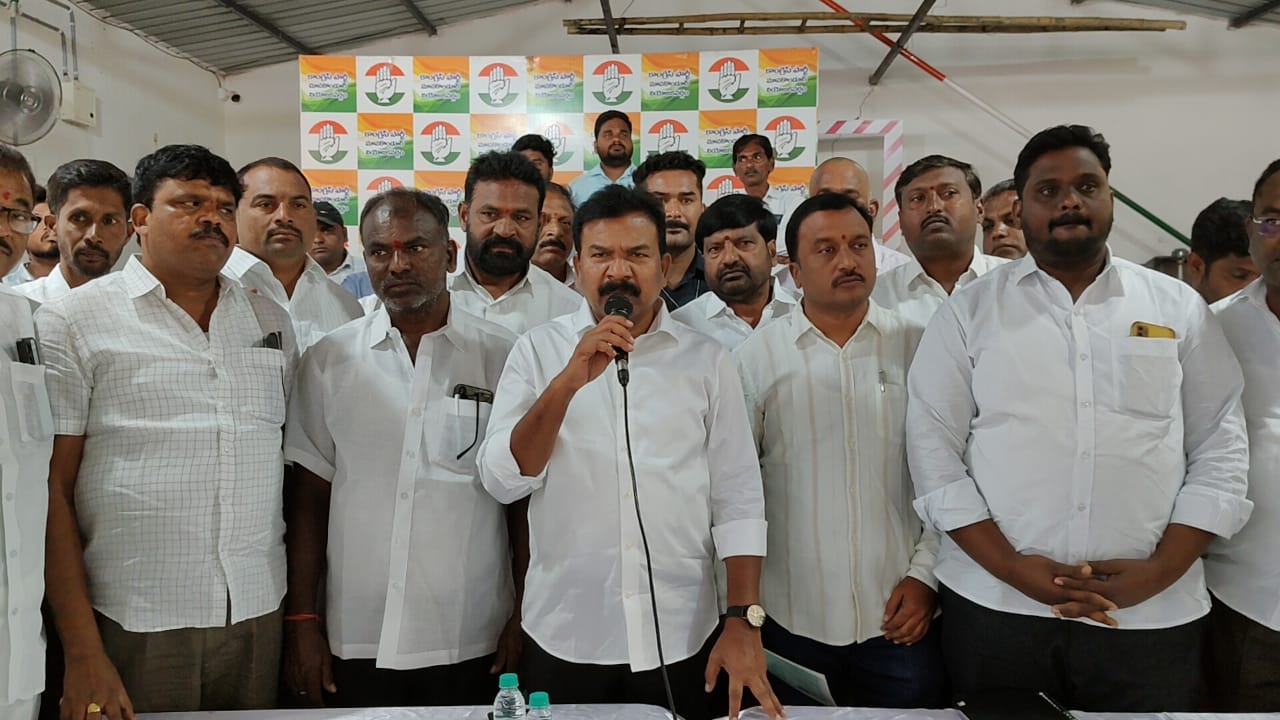 Cmrf” యూరియా కొరత గులాబీల సృష్టే: ఎమ్మెల్యే కవ్వంపల్లి…