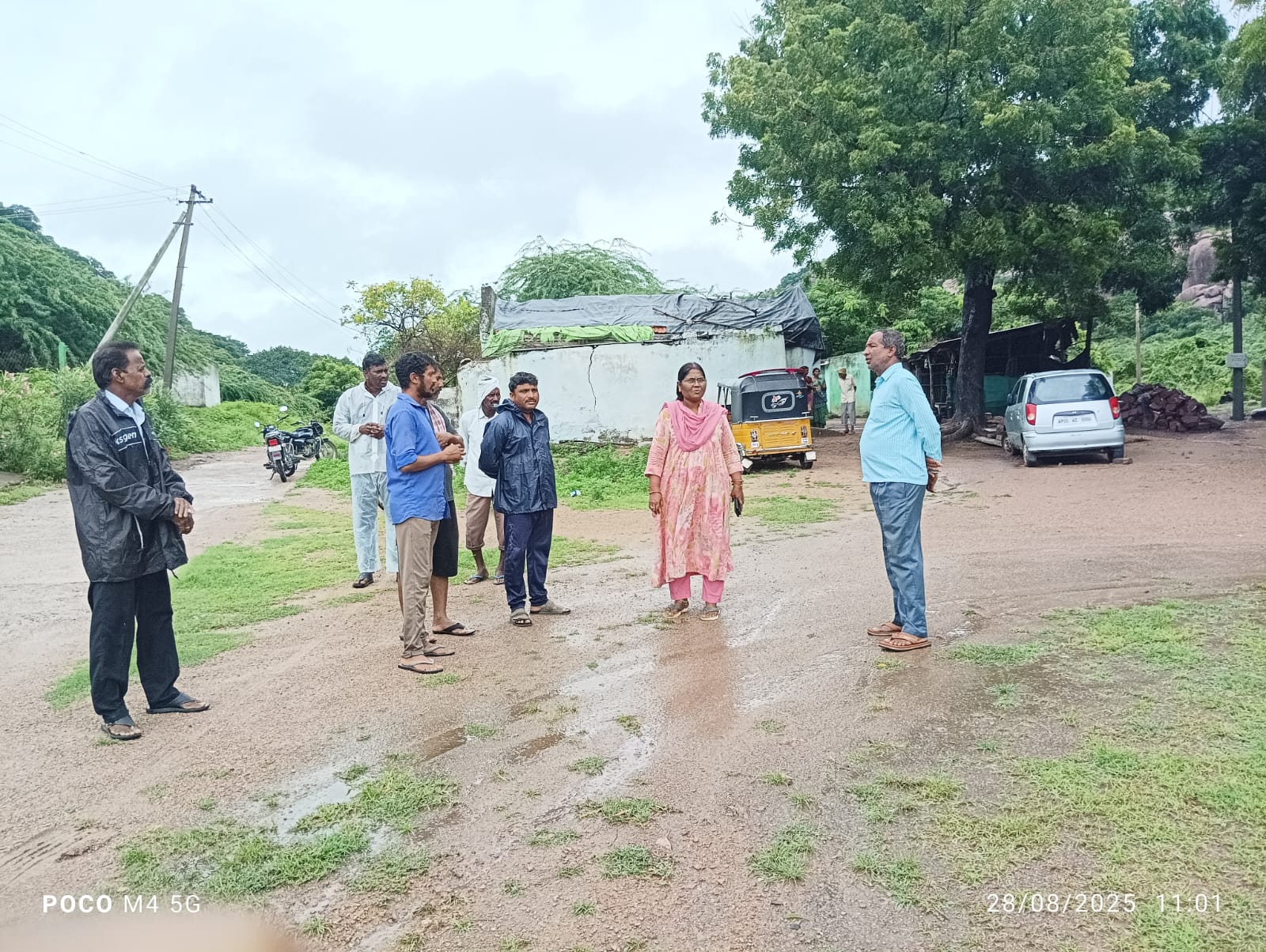 Molangur”  బాధిత కుటుంబానికి ఇందిరమ్మ ఇల్లు మంజూరుకు కృషి చేస్తా…