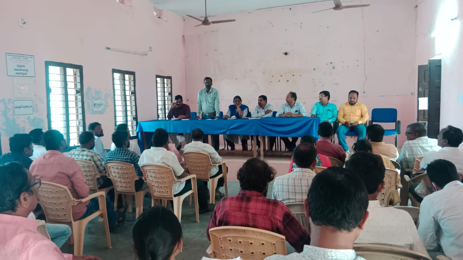 Sammakka sarakk” శంకరపట్నంలో సమ్మక్క-సారలమ్మ జాతర సందడి: ఏర్పాట్లపై ఎంపీడీవో సమీక్ష