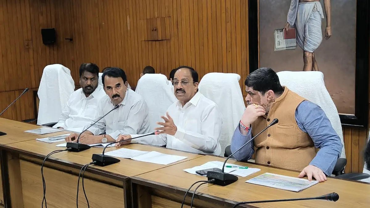 మానేరు రివర్ ఫ్రంట్ పనులను వేగవంతం చేయాలి: మంత్రి తుమ్మల నాగేశ్వరరావు ఆదేశం